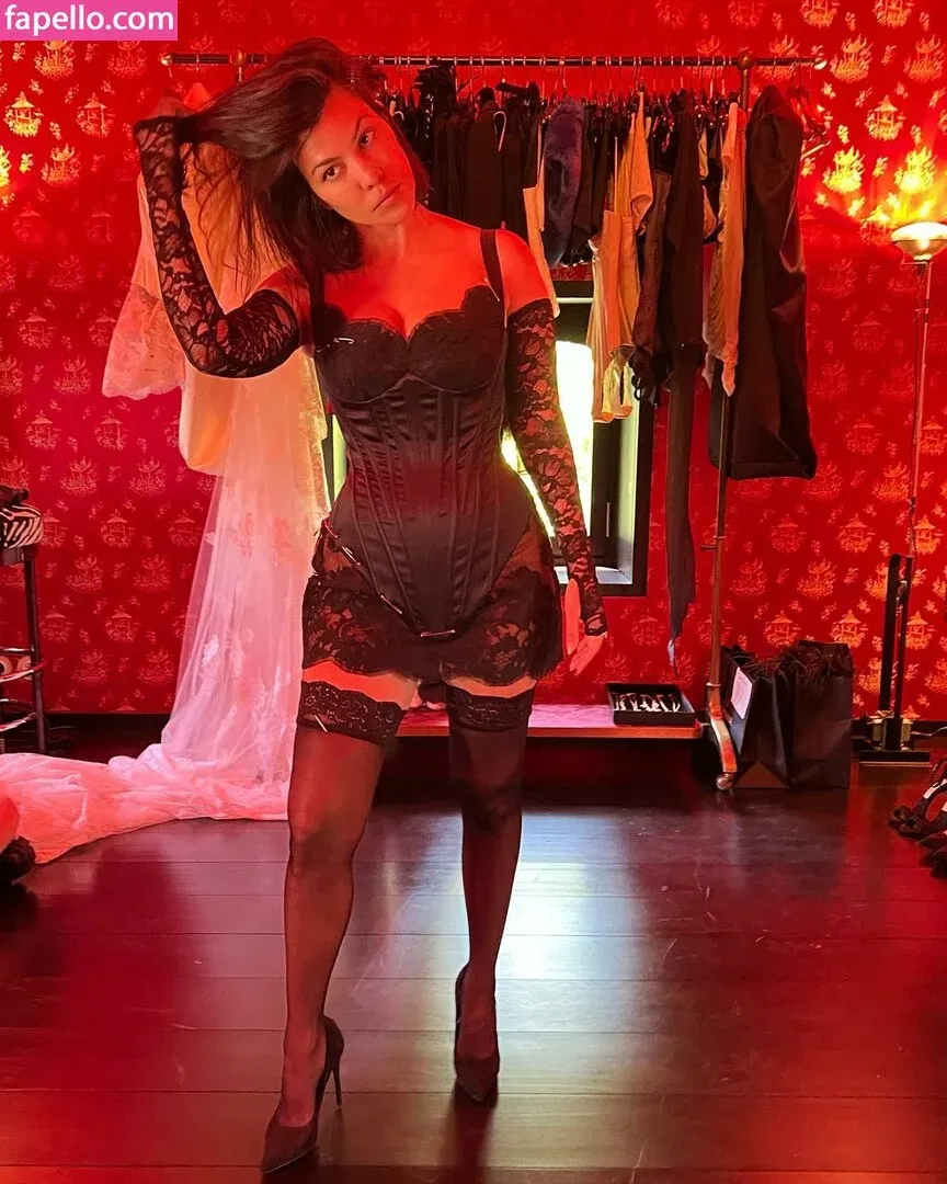 Kourtney Kardashian Onlyfans Photo Gallery 