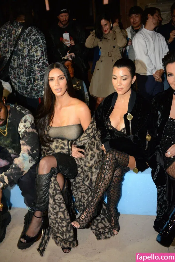 Kourtney Kardashian Onlyfans Photo Gallery 