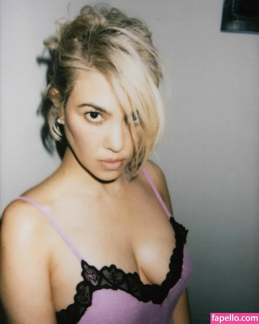 Kourtney Kardashian Onlyfans Photo Gallery 