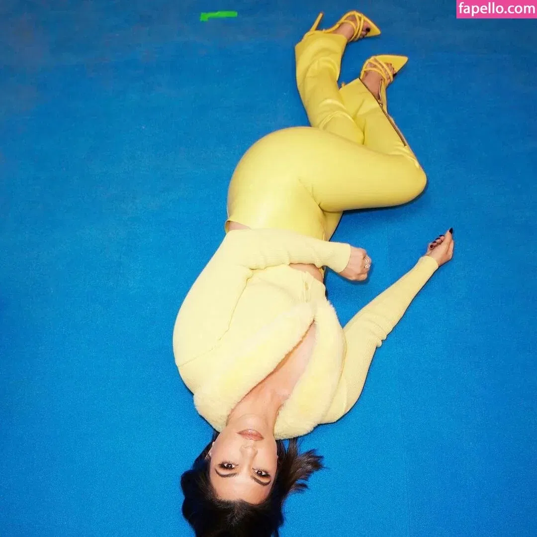 Kourtney Kardashian Onlyfans Photo Gallery 