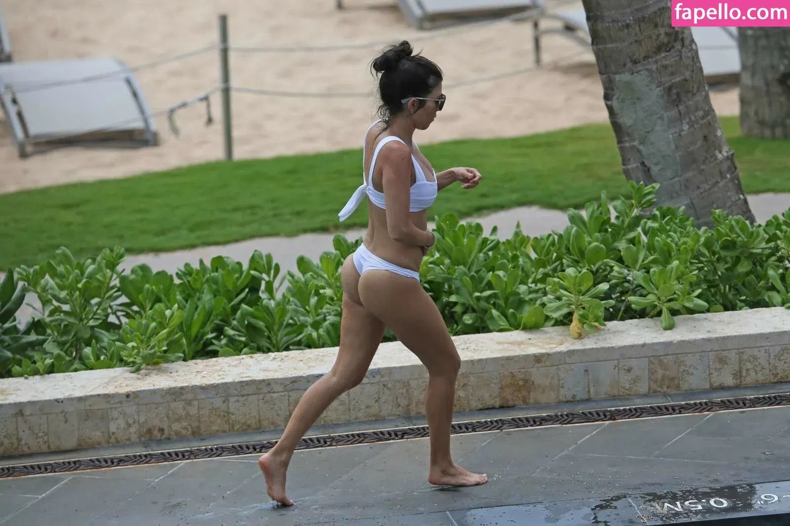 Kourtney Kardashian Onlyfans Photo Gallery 