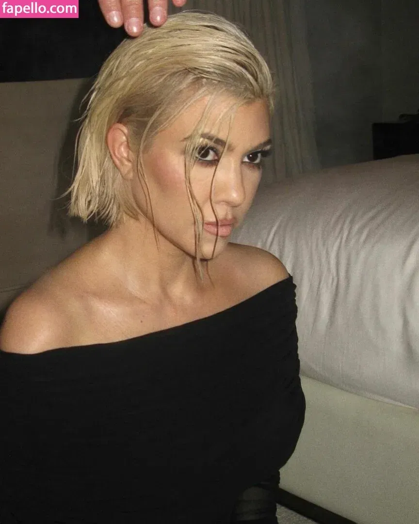 Kourtney Kardashian Onlyfans Photo Gallery 