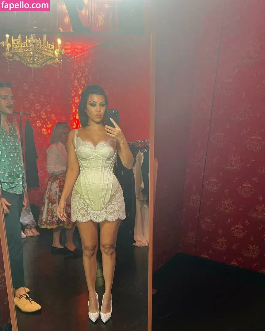 Kourtney Kardashian Onlyfans Photo Gallery 