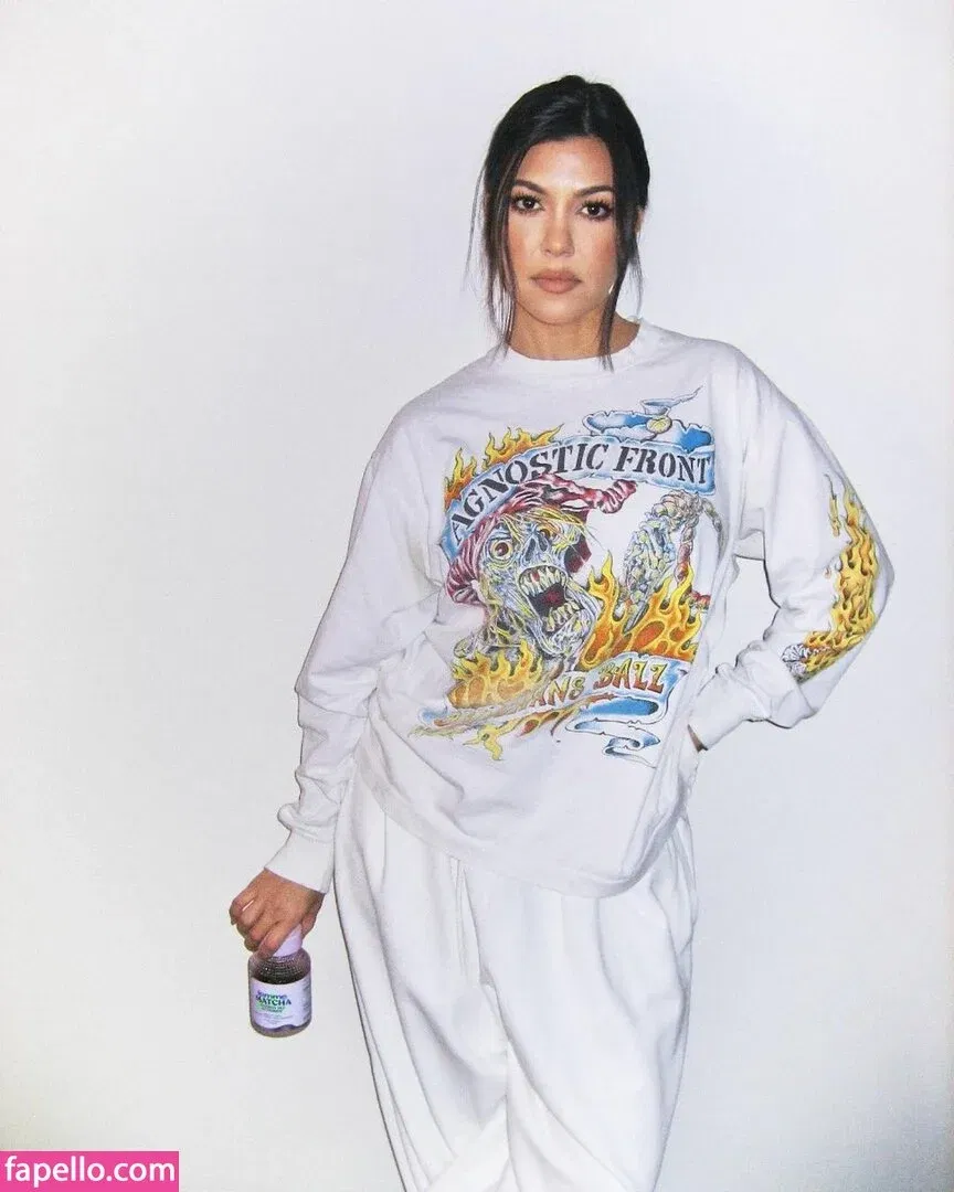 Kourtney Kardashian Onlyfans Photo Gallery 
