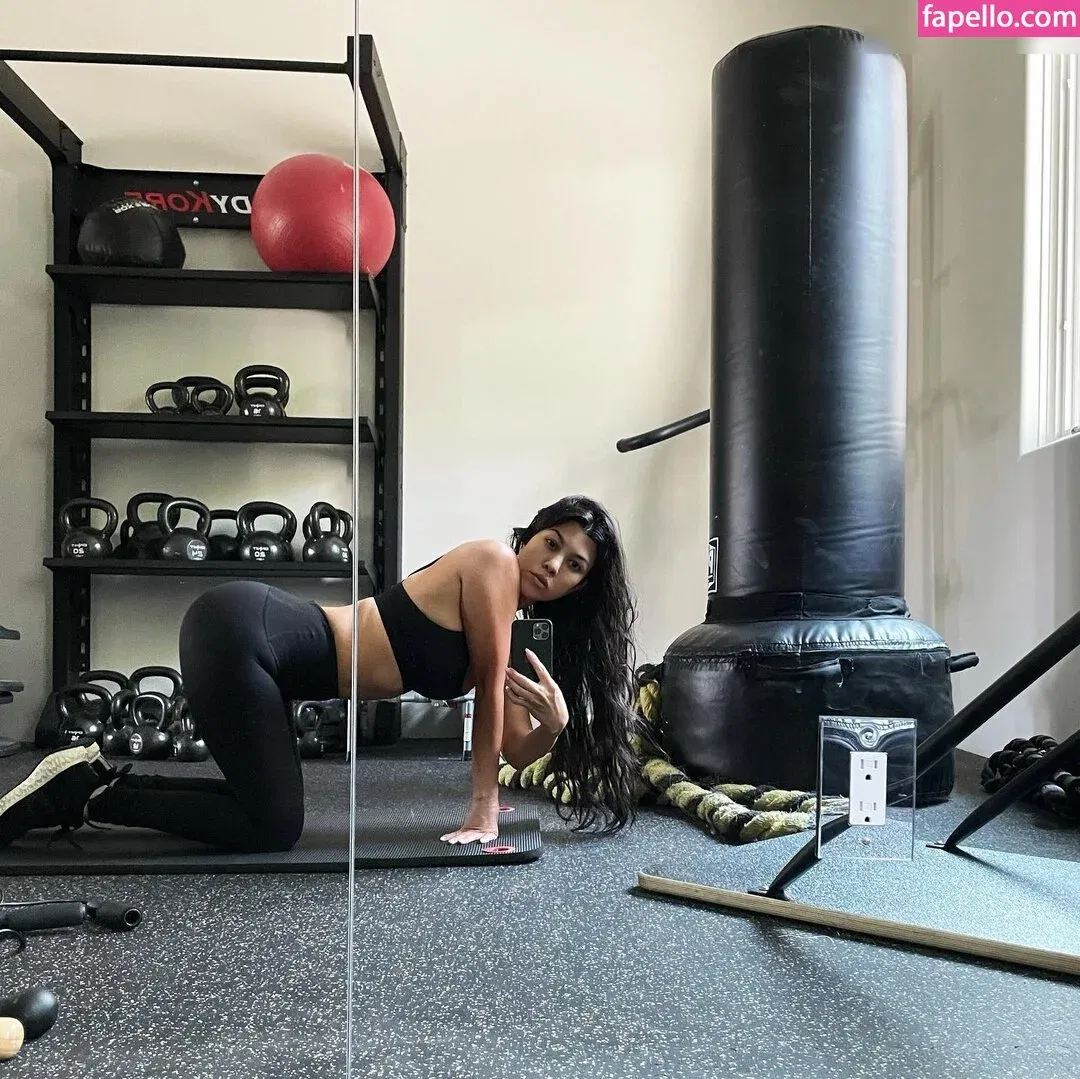 Kourtney Kardashian Onlyfans Photo Gallery 