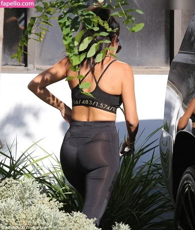 Kourtney Kardashian Onlyfans Photo Gallery 