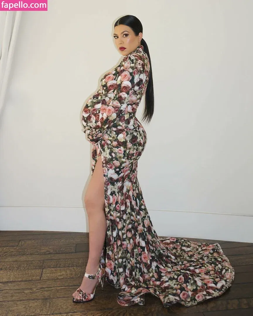 Kourtney Kardashian Onlyfans Photo Gallery 