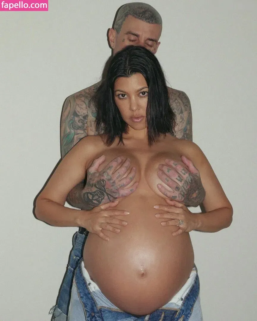 Kourtney Kardashian Onlyfans Photo Gallery 