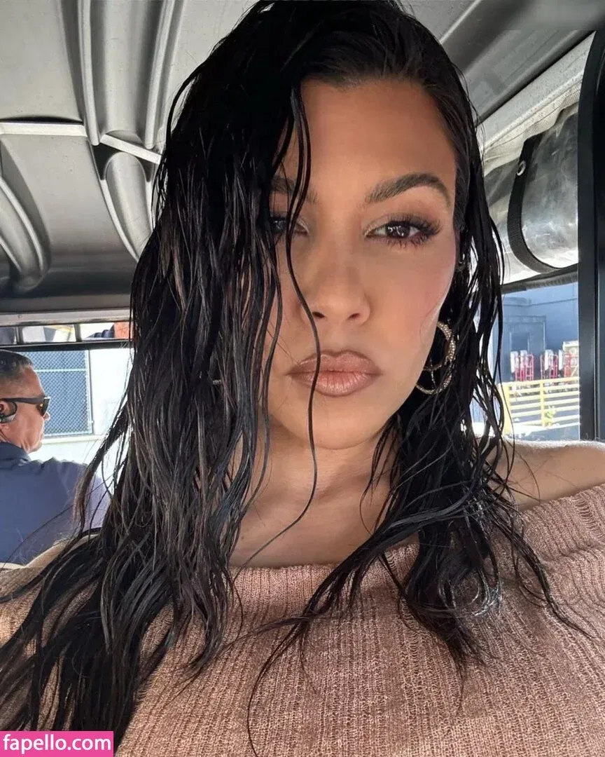 Kourtney Kardashian Onlyfans Photo Gallery 