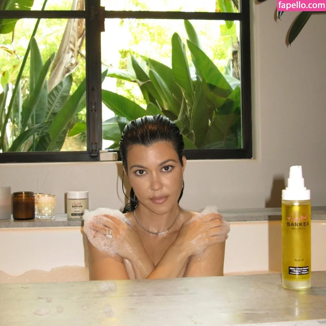 Kourtney Kardashian Onlyfans Photo Gallery 