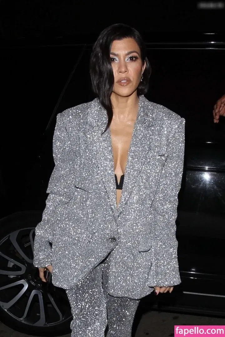 Kourtney Kardashian Onlyfans Photo Gallery 