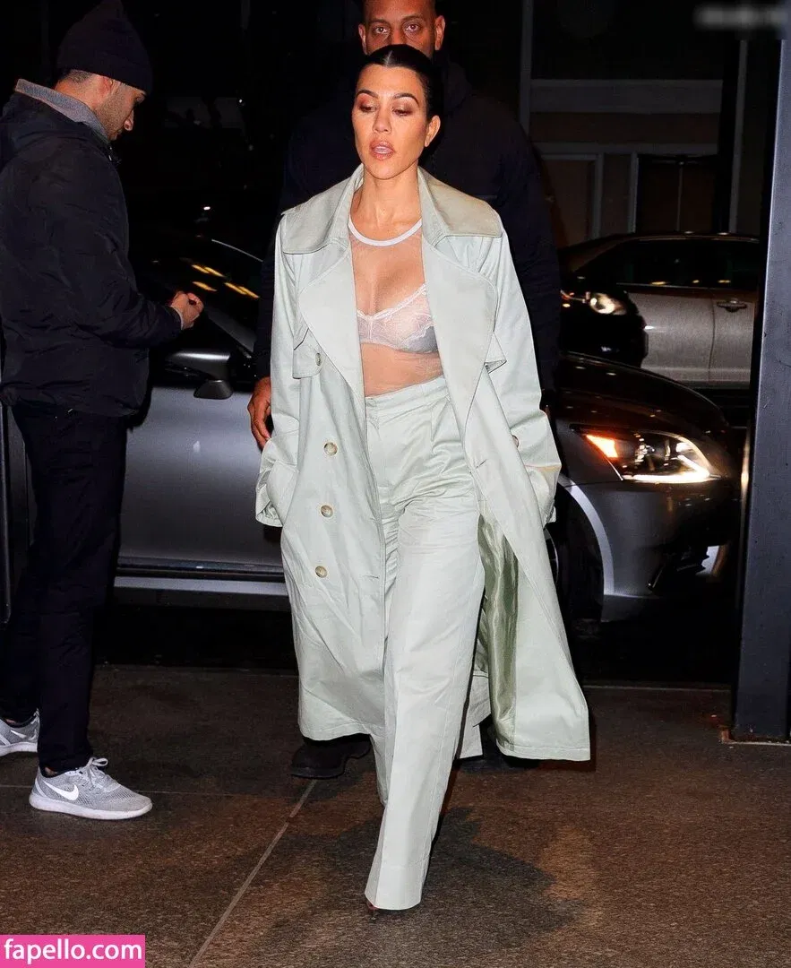 Kourtney Kardashian Onlyfans Photo Gallery 