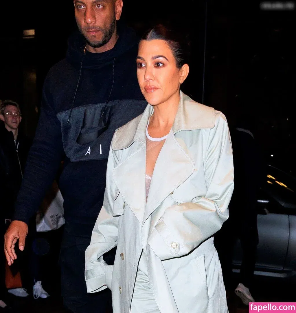 Kourtney Kardashian Onlyfans Photo Gallery 