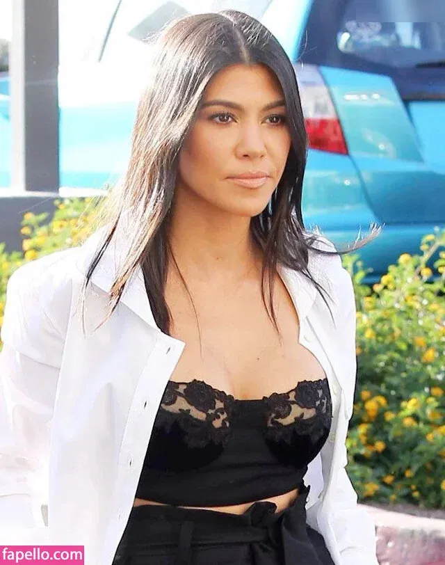 Kourtney Kardashian Onlyfans Photo Gallery 