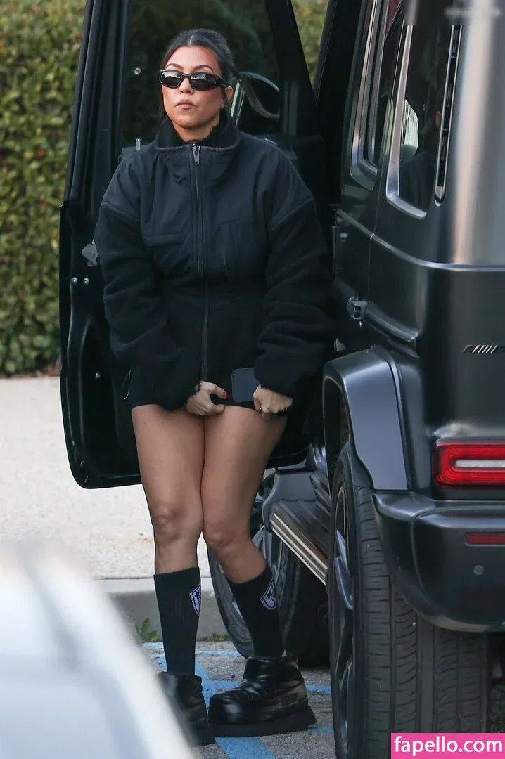 Kourtney Kardashian Onlyfans Photo Gallery 