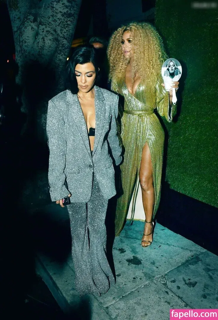 Kourtney Kardashian Onlyfans Photo Gallery 