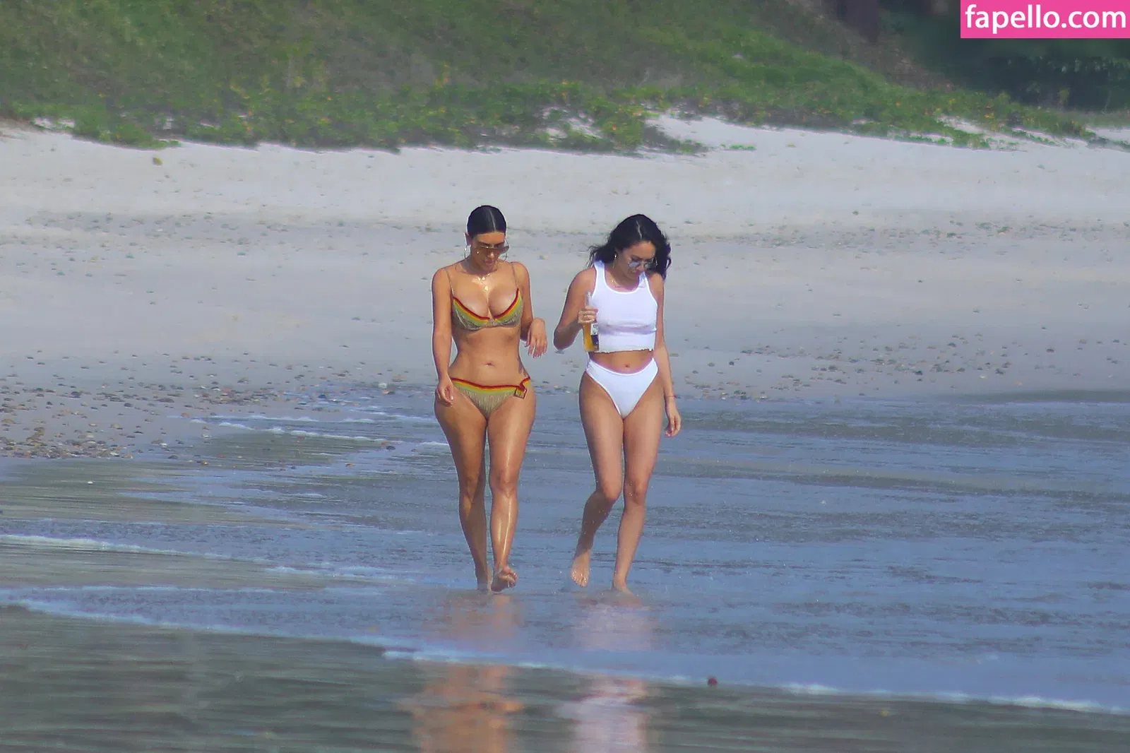 Kourtney Kardashian Onlyfans Photo Gallery 