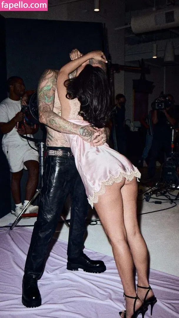 Kourtney Kardashian Onlyfans Photo Gallery 