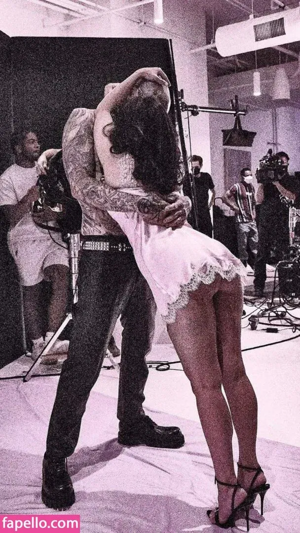 Kourtney Kardashian Onlyfans Photo Gallery 