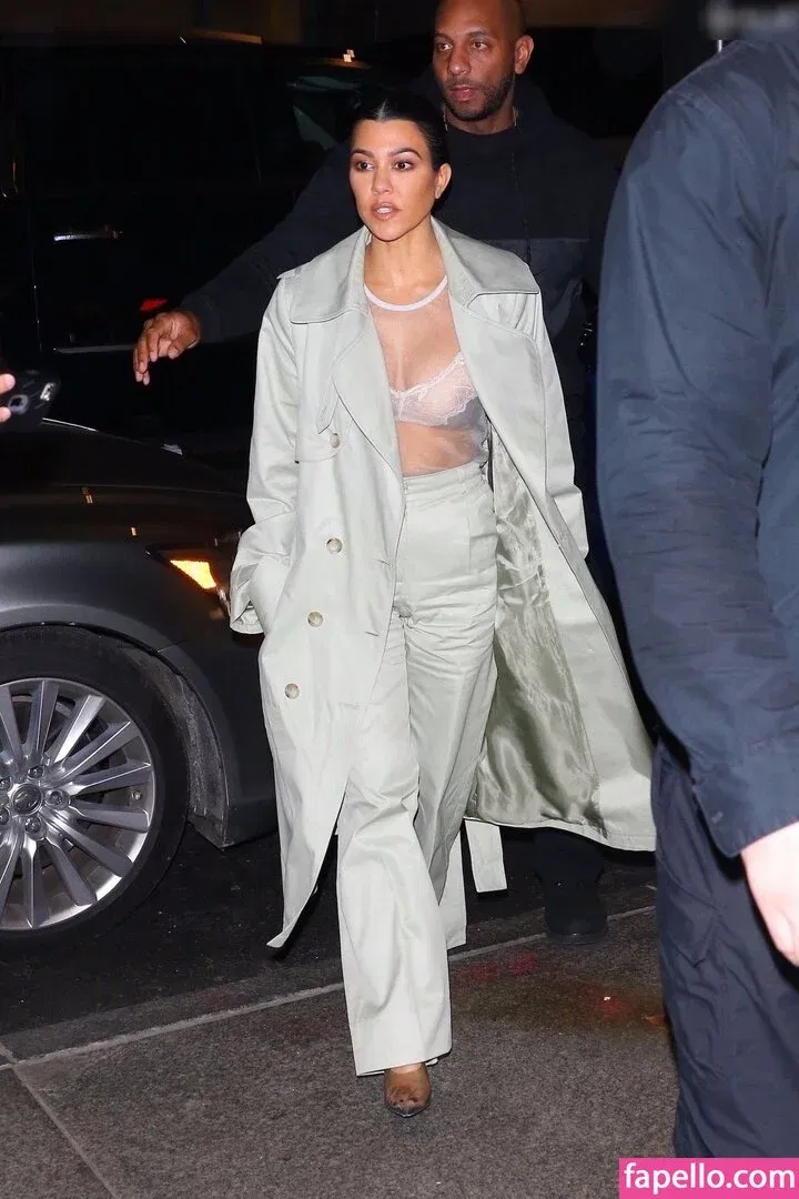 Kourtney Kardashian Onlyfans Photo Gallery 