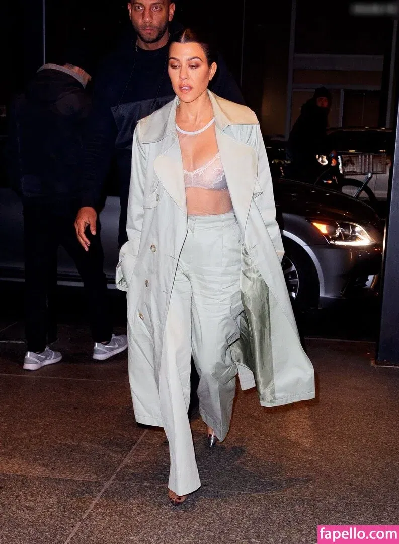 Kourtney Kardashian Onlyfans Photo Gallery 