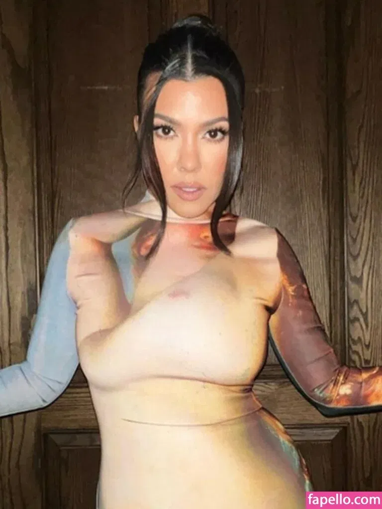 Kourtney Kardashian Onlyfans Photo Gallery 