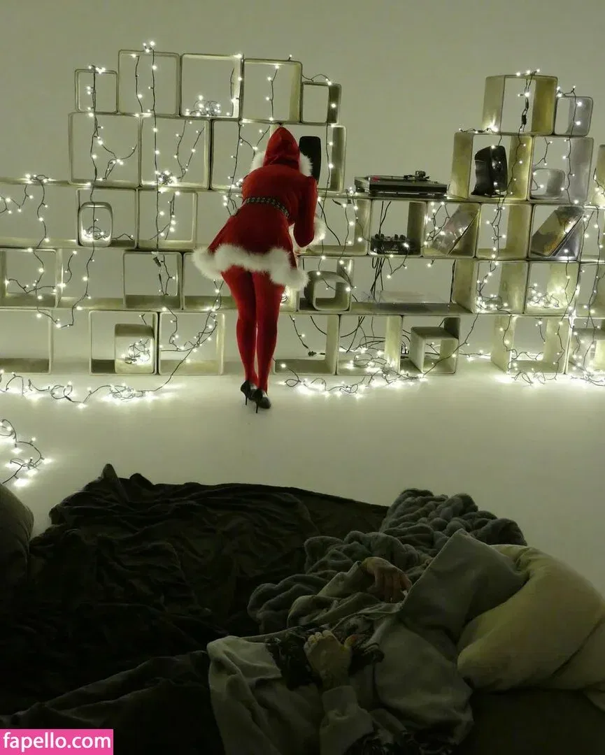 Kourtney Kardashian Onlyfans Photo Gallery 