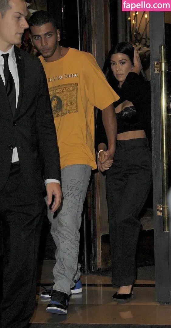 Kourtney Kardashian Onlyfans Photo Gallery 