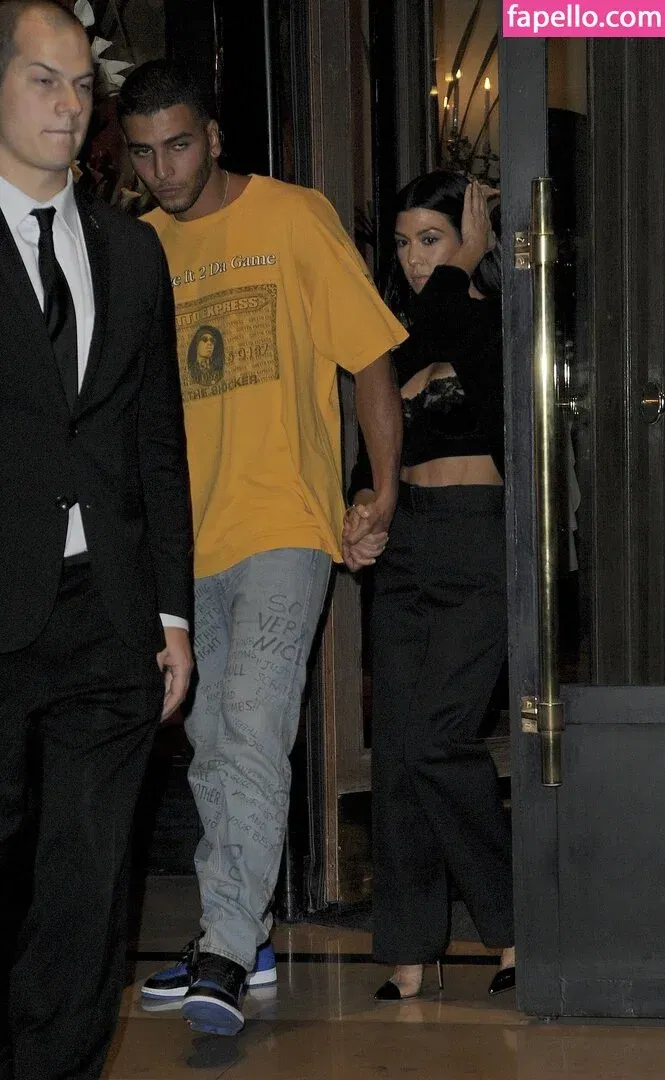 Kourtney Kardashian Onlyfans Photo Gallery 