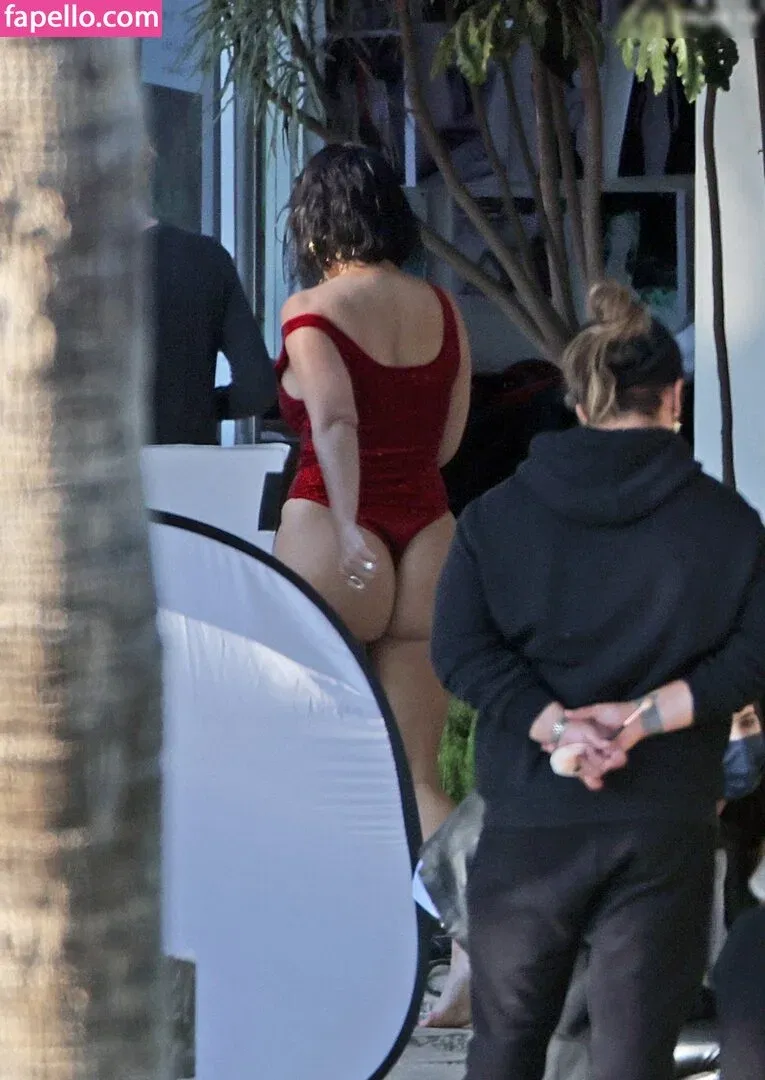 Kourtney Kardashian Onlyfans Photo Gallery 