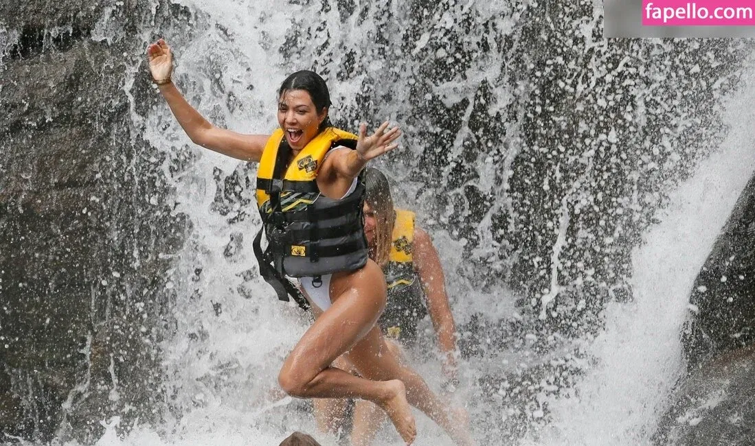 Kourtney Kardashian Onlyfans Photo Gallery 