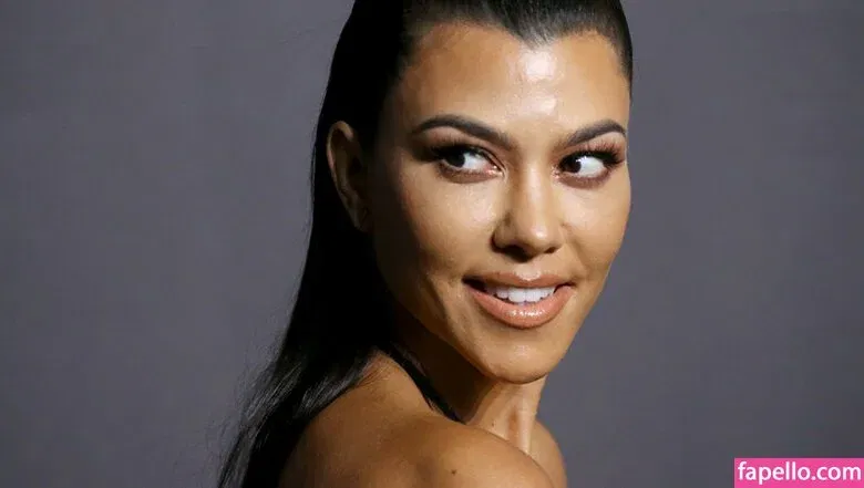 Kourtney Kardashian Onlyfans Photo Gallery 