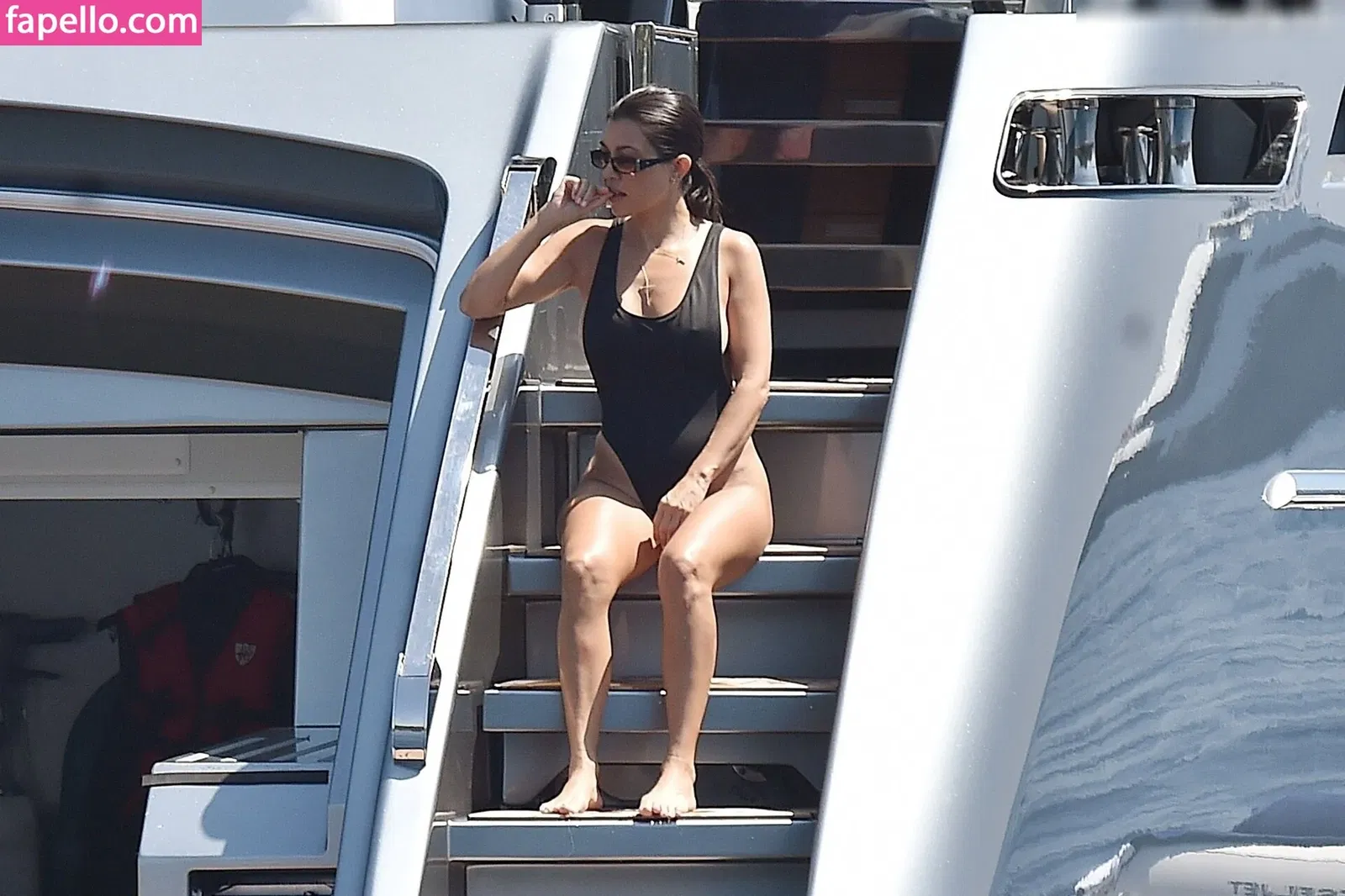 Kourtney Kardashian Onlyfans Photo Gallery 