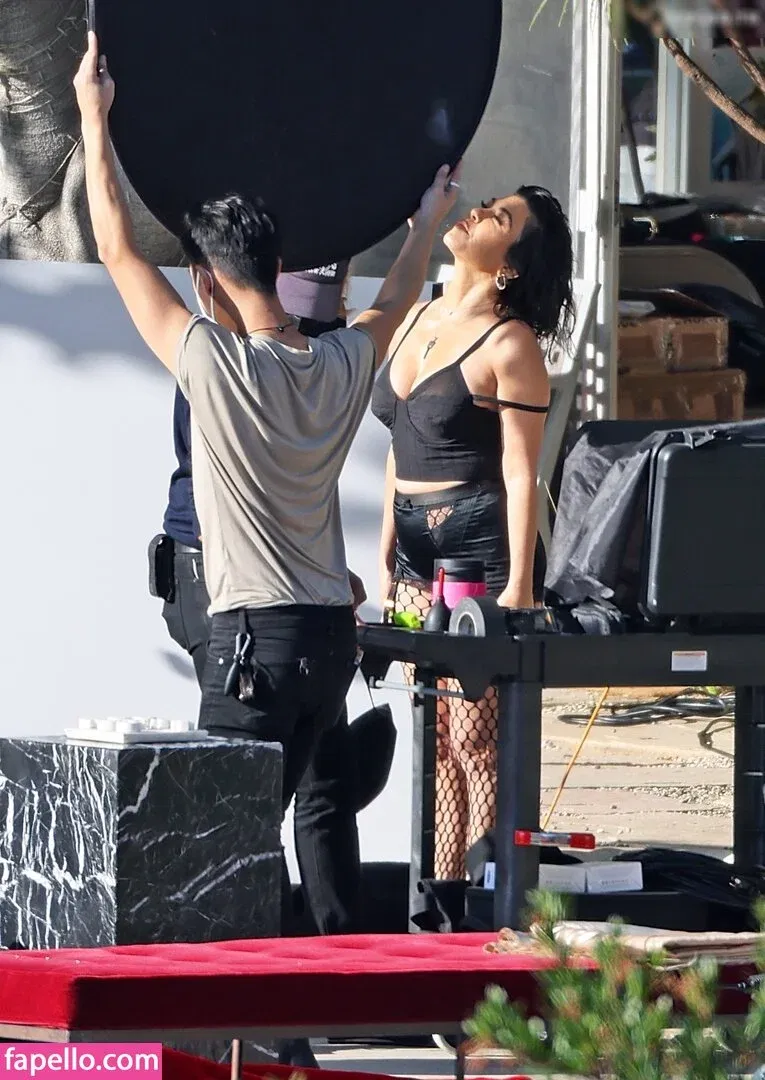 Kourtney Kardashian Onlyfans Photo Gallery 