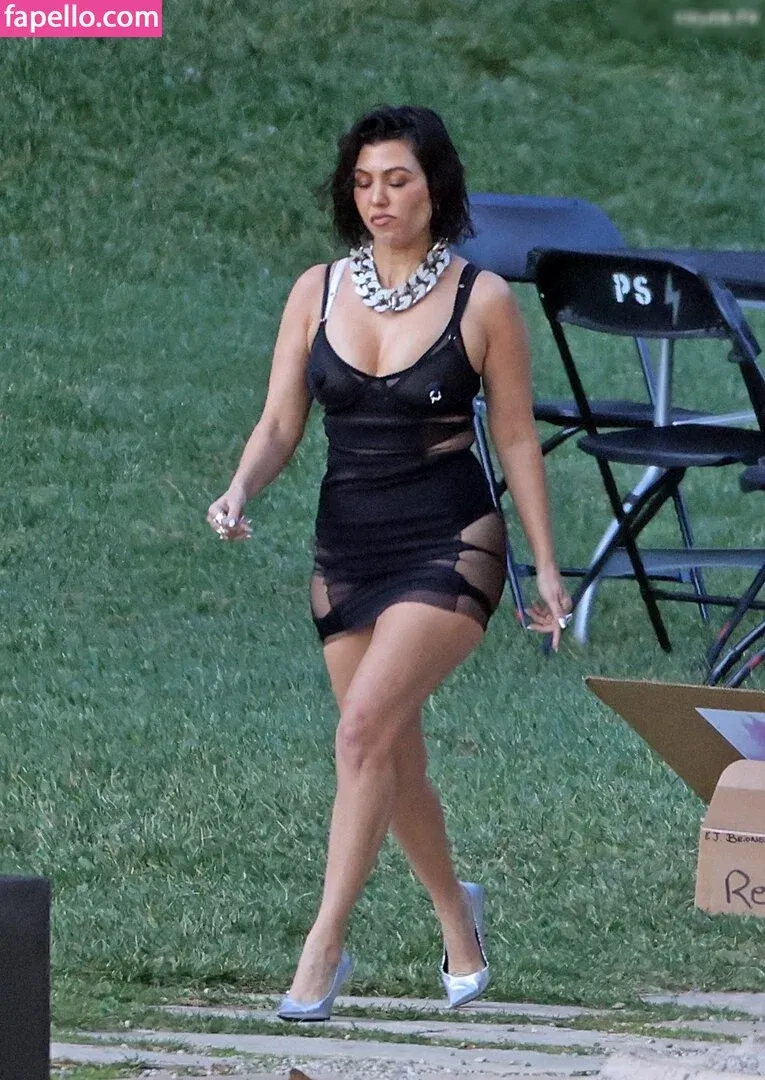 Kourtney Kardashian Onlyfans Photo Gallery 