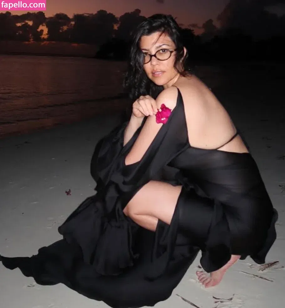 Kourtney Kardashian Onlyfans Photo Gallery 