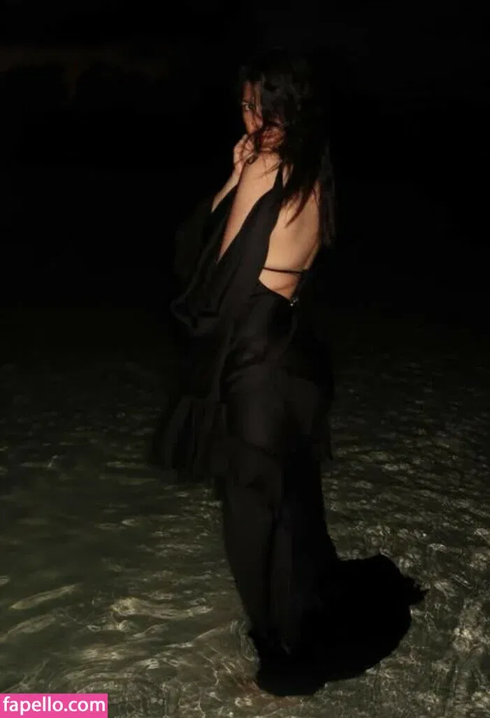 Kourtney Kardashian Onlyfans Photo Gallery 