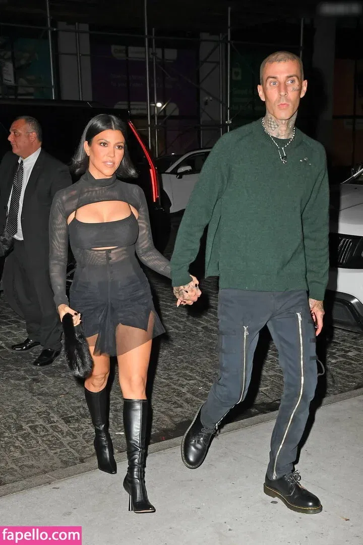 Kourtney Kardashian Onlyfans Photo Gallery 