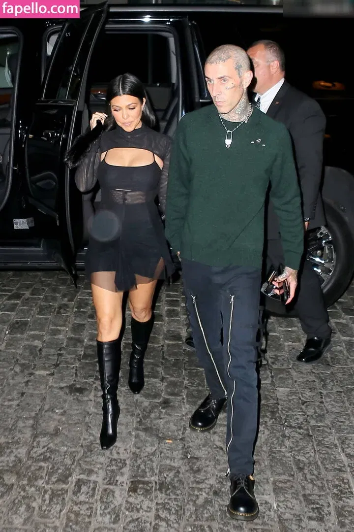 Kourtney Kardashian Onlyfans Photo Gallery 