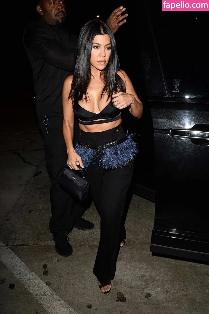 Kourtney Kardashian Onlyfans Photo Gallery 