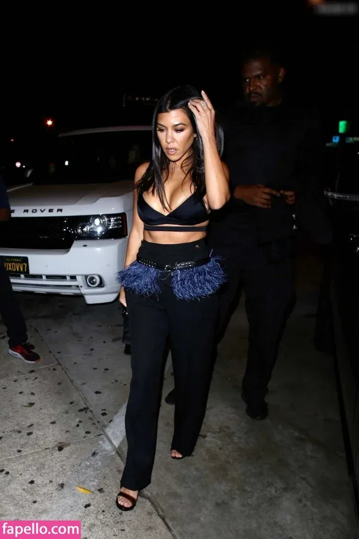 Kourtney Kardashian Onlyfans Photo Gallery 