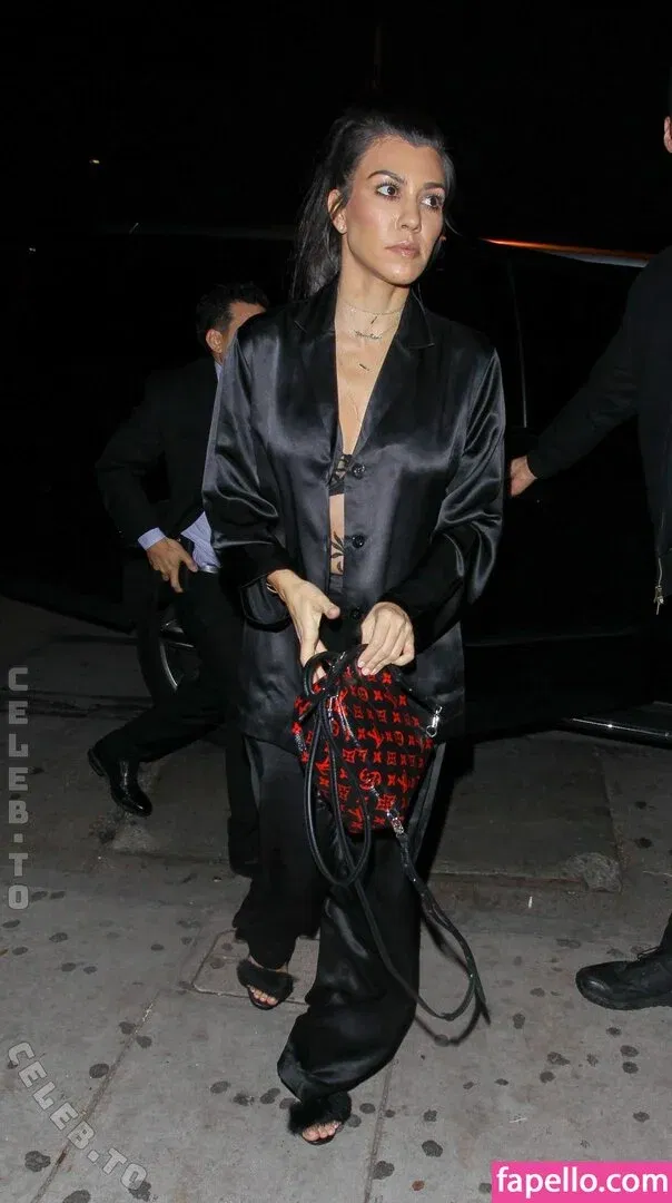 Kourtney Kardashian Onlyfans Photo Gallery 