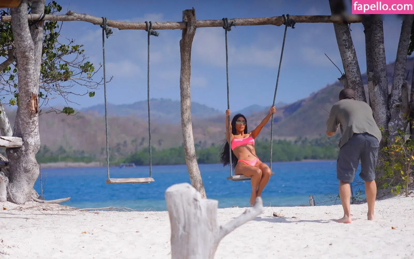 Kourtney Kardashian Onlyfans Photo Gallery 