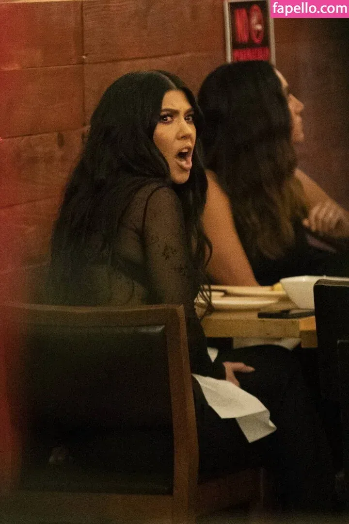 Kourtney Kardashian Onlyfans Photo Gallery 