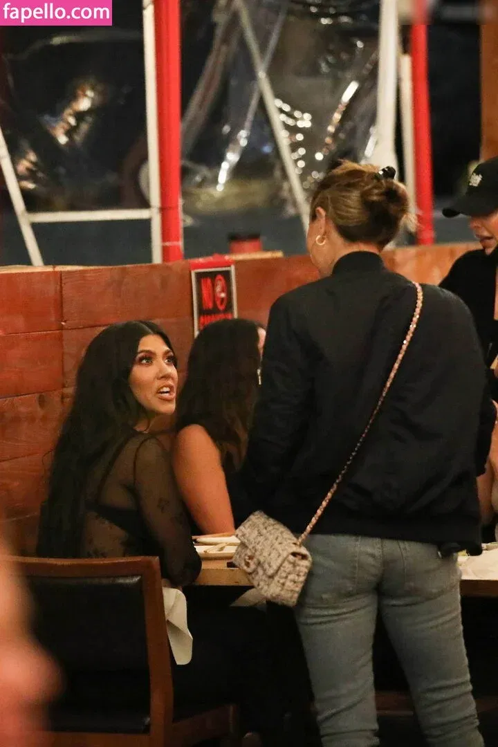 Kourtney Kardashian Onlyfans Photo Gallery 