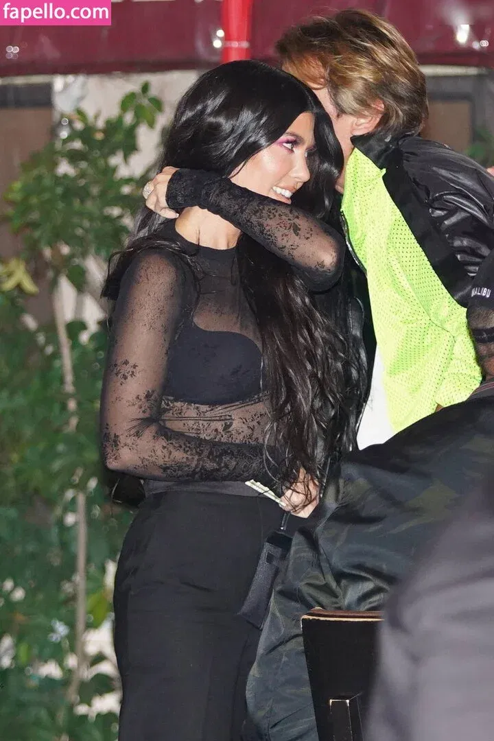 Kourtney Kardashian Onlyfans Photo Gallery 