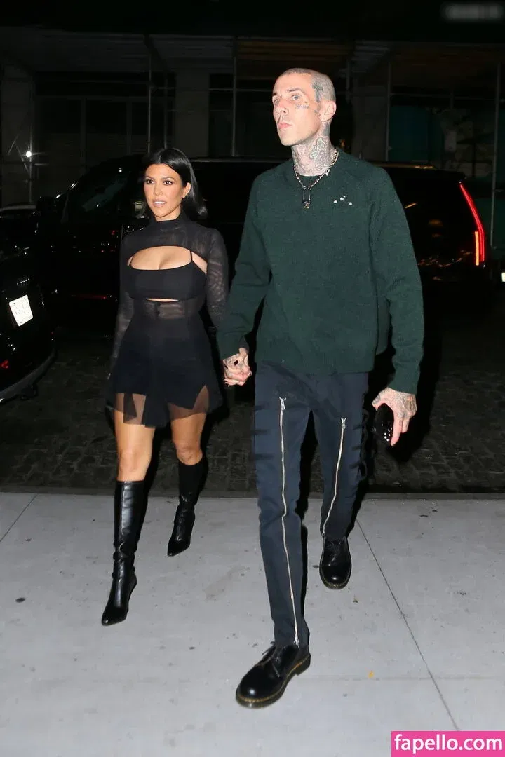 Kourtney Kardashian Onlyfans Photo Gallery 