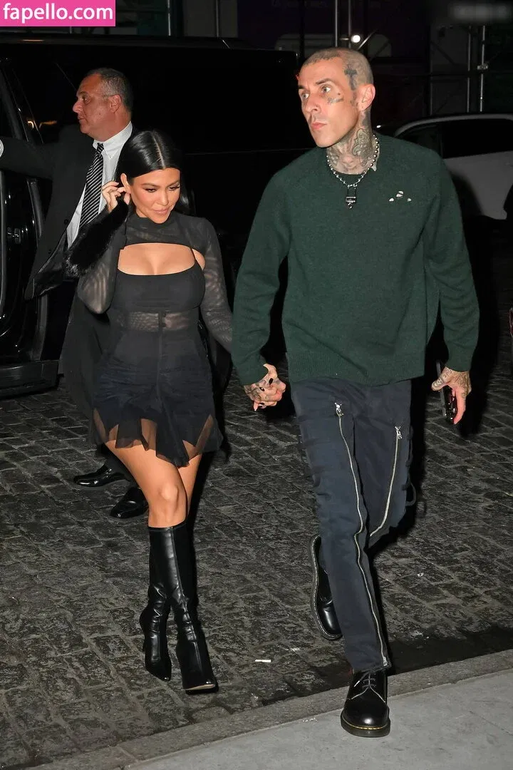 Kourtney Kardashian Onlyfans Photo Gallery 