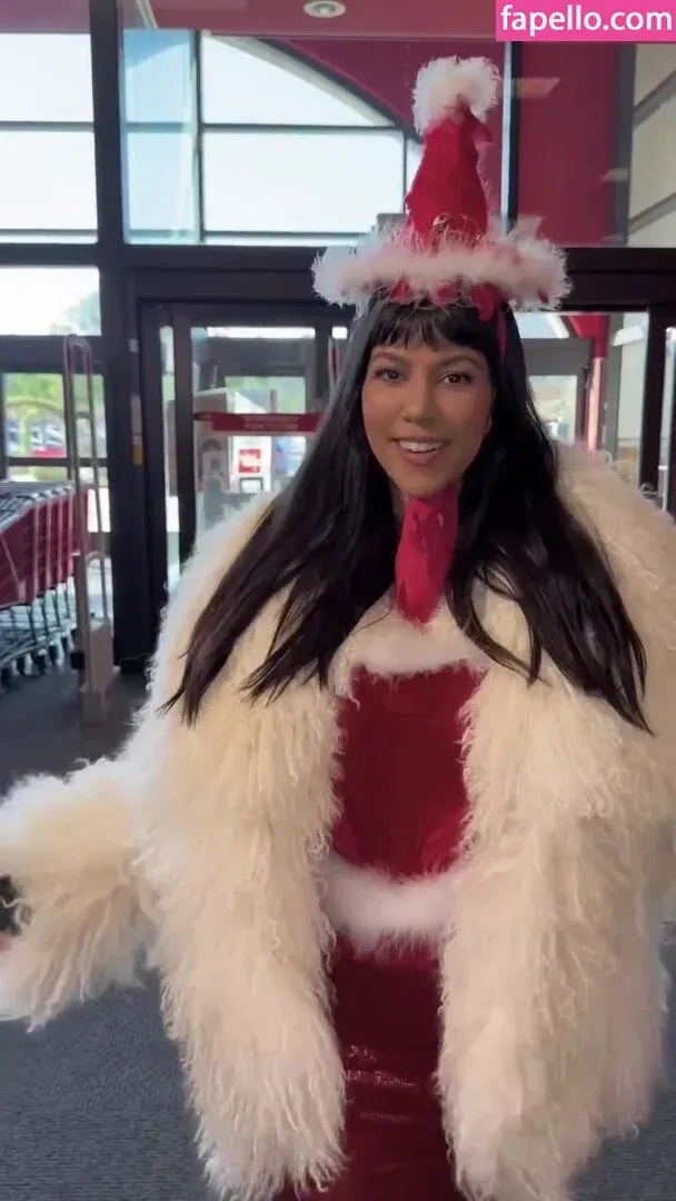 Kourtney Kardashian Onlyfans Photo Gallery 