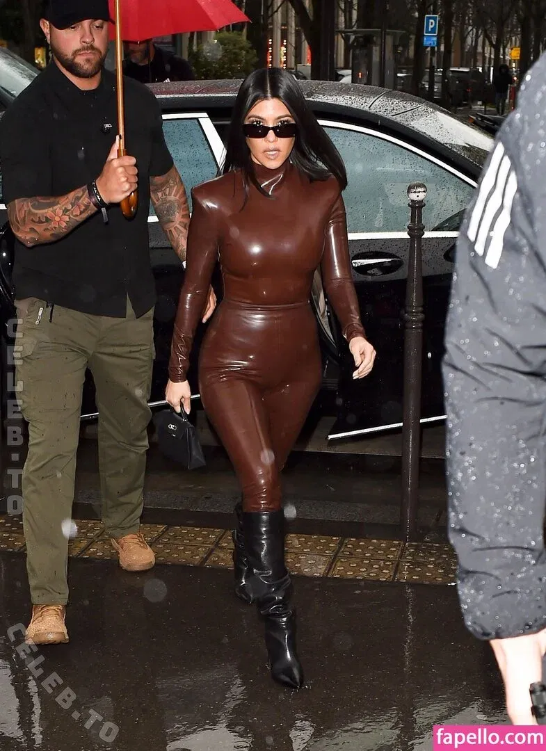 Kourtney Kardashian Onlyfans Photo Gallery 